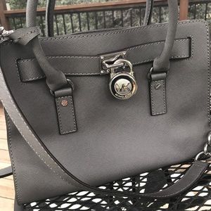 Michael Kors saffiano leather tote (medium)